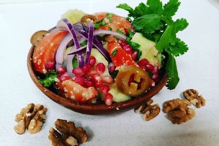 Салат по-грузински