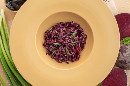 Салат из свеклы с черносливом