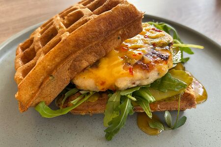 Бургер Манго Спешл