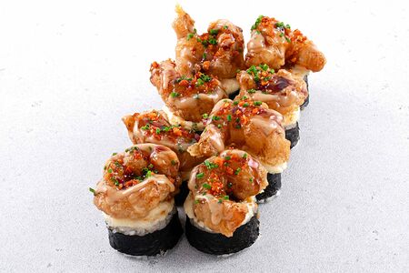 Запеченный ролл с креветкой темпура (8 шт)