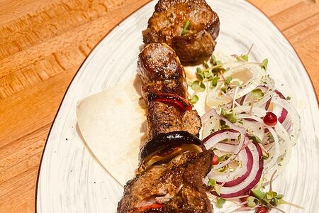 Шашлык из cвинoй шеи