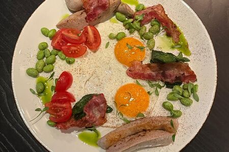 Английский завтрак с домашними колбасками