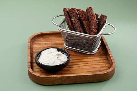 Гренки чесночные