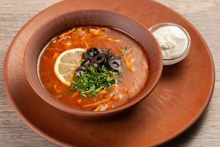 Солянка сборная мясная