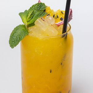 Մանգոյի և մարակույայի լիմոնադ