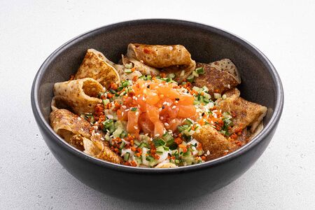 Блины по-азиатски с лососем и сливочным муссом