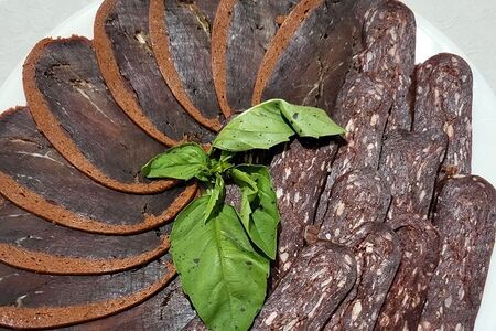 Бастурма и суджух