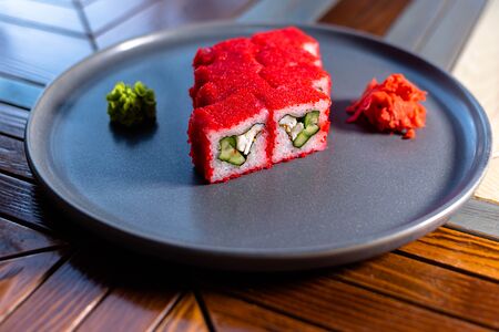 Калифорния с лососем