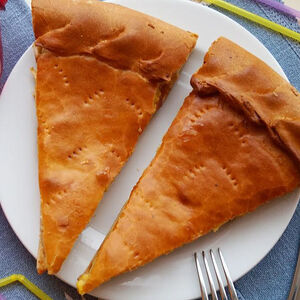 Закрытая пицца Кальцоне с курицей