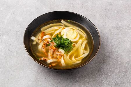 Суп куриный с лапшой и курицей гриль