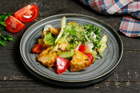 Салат с хрустящим баклажаном