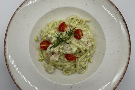 Паста с креветками и цукини