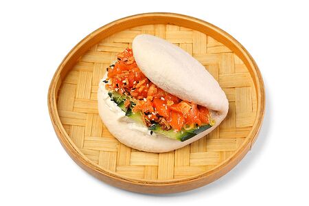 Бань Бао с апельсиновым лососем