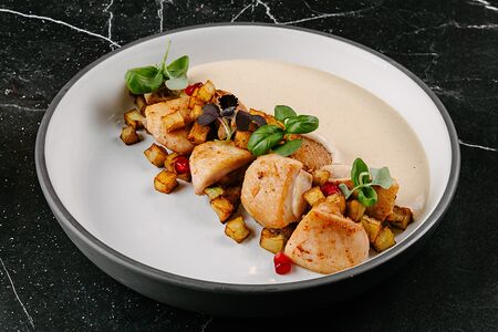 Сациви из фермерского цыпленка