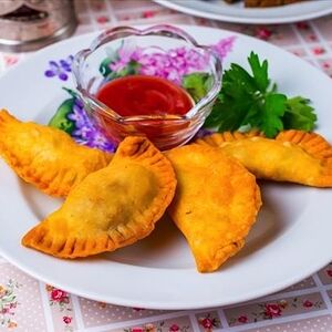 Мини-чебуреки с говядиной 4 шт