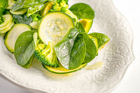 Зеленый салат Loona