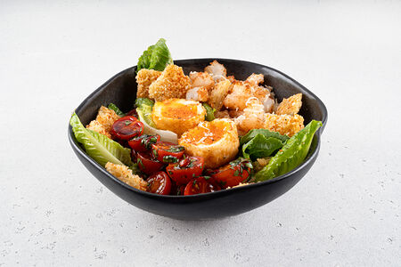 Салат Важный цезарь с креветками