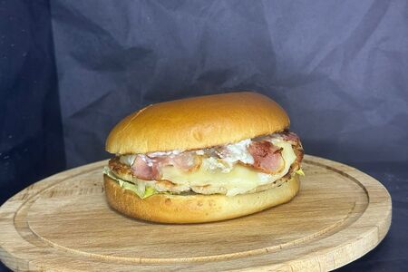 Бургер Блю-Чиз и фри