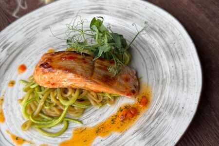 Лосось в пряном маринаде