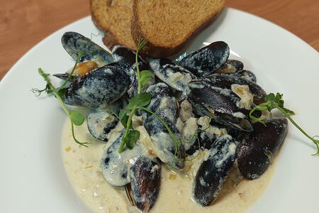 Мидии в соусе Дорблю