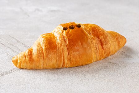 Круассан шоколадный