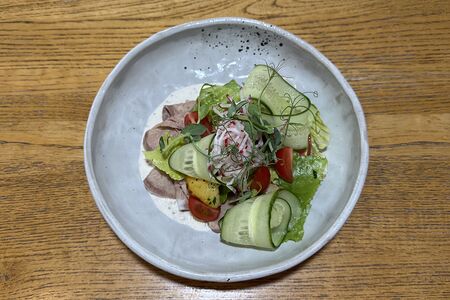 Салат с языком, печеным картофелем, шампиньонами со сметанно-горчичным соусом