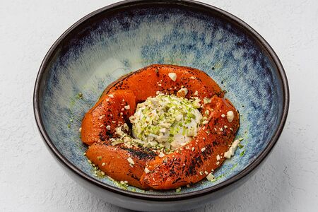 Запеченная тыква с кремом из феты