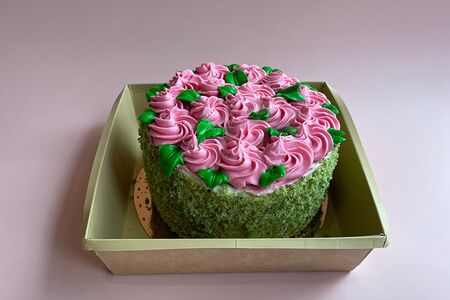 Бенто торт к 8 марта Фисташка-малина 