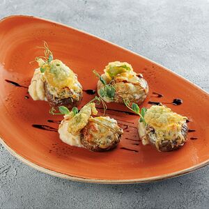 Запеченные грибы с пюре из цветной капусты