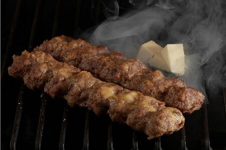 Люля-кебаб из телятины с сыром
