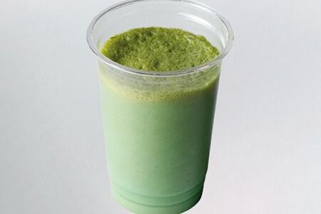 Молочный коктейль с натуральным бананом и матчей