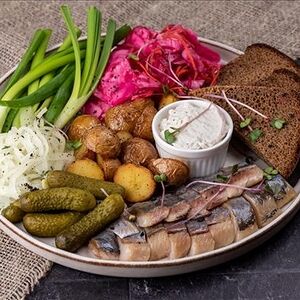 Тарелка к крепкому