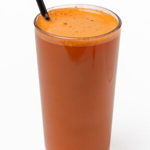 Թարմ քամած գազարի հյութ