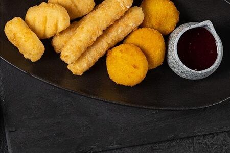 Ассорти жареных сыров