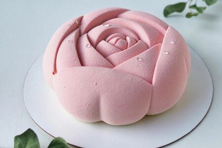 Муссовый торт Розовая Роза  Манго-Миндаль-Маракуйя