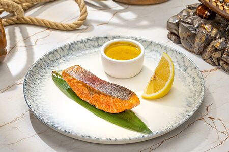 Стейк из лосося