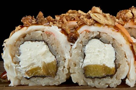 Креветка и ананас гриль, пекан 