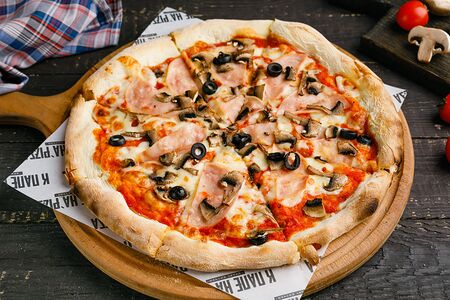 С ветчиной и грибами