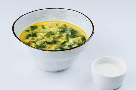 Летний суп с щавелем