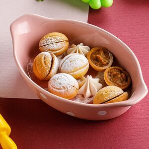 Орешки с вареной сгущенкой