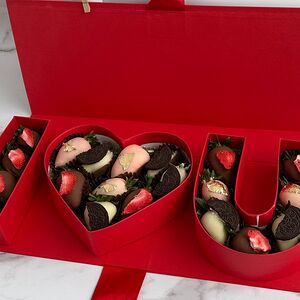 Клубника в шоколаде mini коробочка 