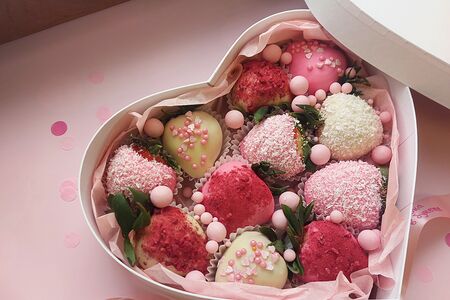 Набор с клубникой в шоколаде №17 