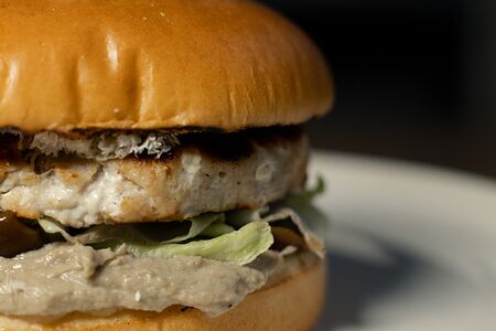 Крольбургер с грибами