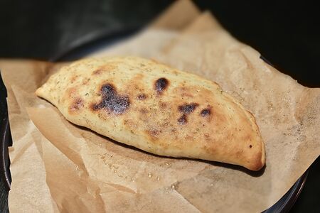 Кальцоне с сыром