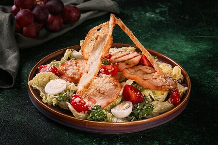 Цезарь с курицей