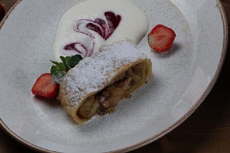 Штрудель яблочный