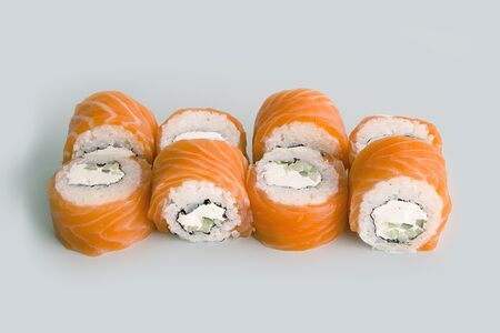 Ролл Филадельфия с огурцом