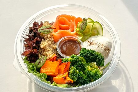 Боул с лососем слабой соли