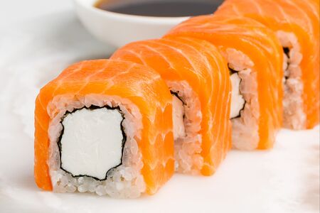 Филадельфия (начинка на выбор)