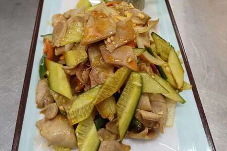 1017. Салат из стрельчатых кальмаров